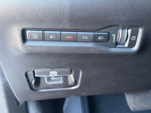 New 2026 Jeep Cherokee Limited image 25