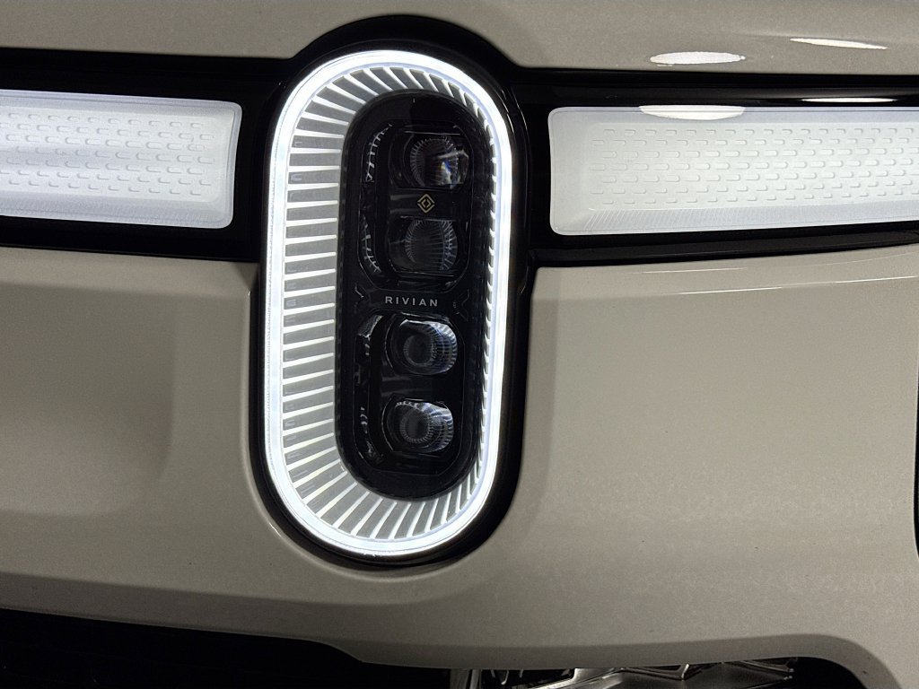 Used 2024 Rivian R1S Adventure Quad AWD/4WD image 51