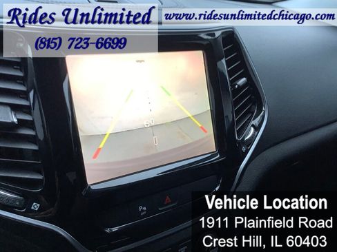 Used 2019 Jeep Cherokee Limited AWD/4WD image 13