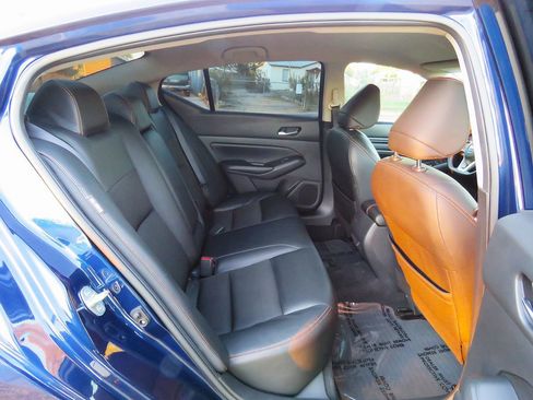 Used 2021 Nissan Altima 2.5 SR image 16