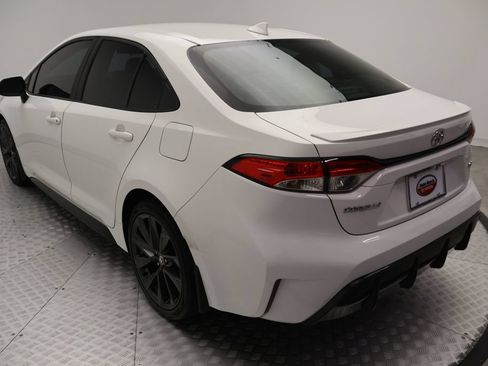 Used 2024 Toyota Corolla SE FWD image 11