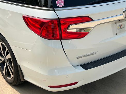 Used 2020 Honda Odyssey Elite image 12