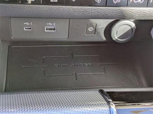 New 2025 Mitsubishi Outlander SEL image 27