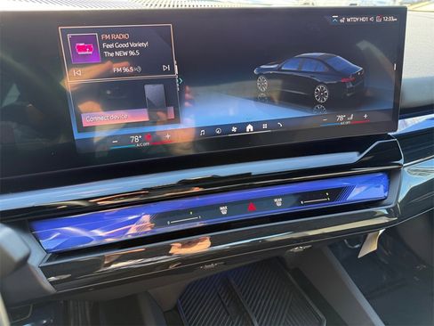 Certified 2025 BMW i5 xDrive40 w/ M Sport Package image 20