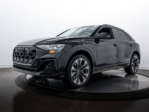 Certified 2024 Audi Q8 Premium Plus image 7