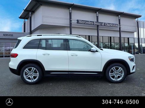 Certified 2022 Mercedes-Benz GLB 250 4MATIC image 2