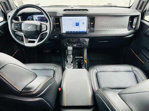 Used 2024 Ford Bronco Badlands image 26