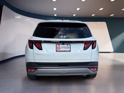Used 2025 Hyundai Tucson SE image 4