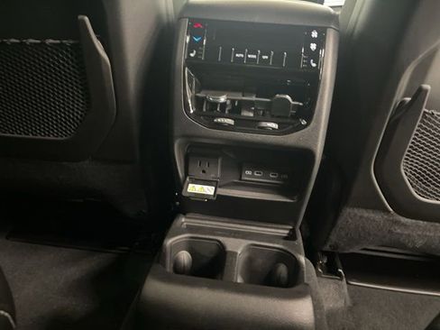 New 2026 Jeep Grand Cherokee L Limited AWD/4WD image 32