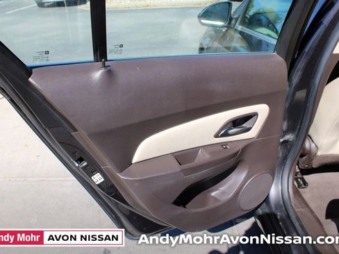 Used 2015 Chevrolet Cruze LT image 24