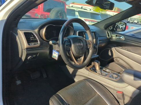 Used 2016 Jeep Grand Cherokee Summit w/ Platinum Series Group AWD/4WD image 7