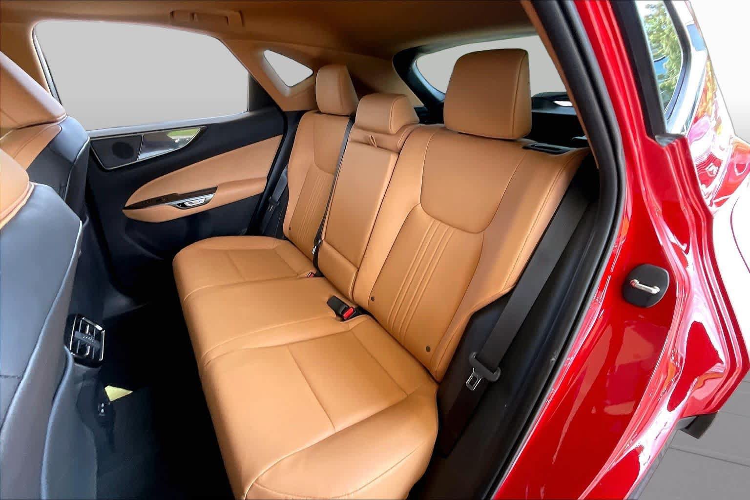 Used 2024 Lexus NX 250 FWD w/ Cold Area Package image 18