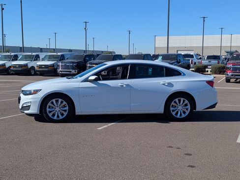 Certified 2023 Chevrolet Malibu LT image 2