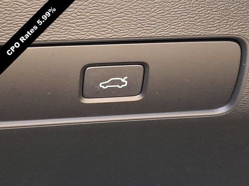 Certified 2023 Volvo XC40 B5 Ultimate w/ Climate Package AWD/4WD image 27