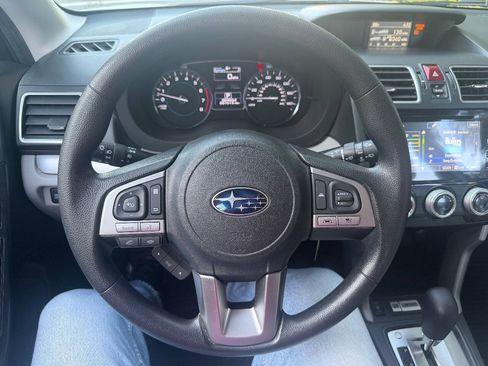 Used 2017 Subaru Forester 2.5i Premium AWD/4WD image 28