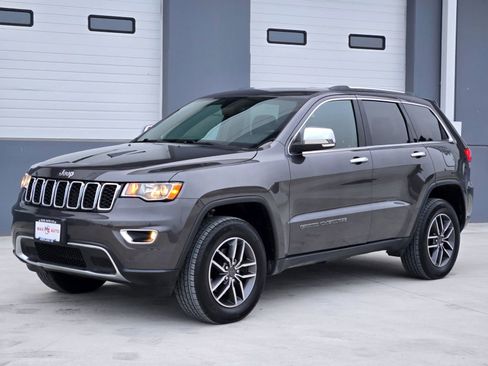 Used 2019 Jeep Grand Cherokee Limited image 4