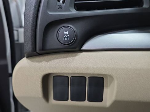 Used 2017 Acura ILX Premium Package image 25