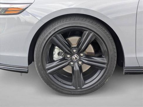 Used 2025 Honda Accord Sport image 24