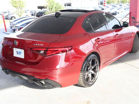 Used 2018 Alfa Romeo Giulia Ti Sport w/ Quick Order Package 22U Sport RWD image 5