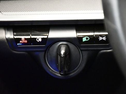 Used 2021 Porsche 911 Targa 4S Heritage Design image 24