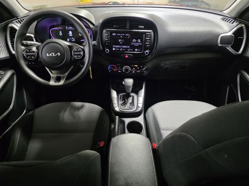 Used 2023 Kia Soul LX w/ Option Group 015 image 18