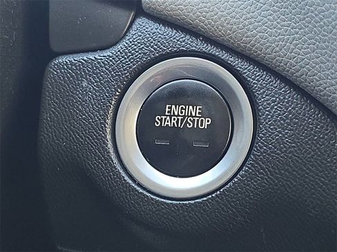 Certified 2020 Chevrolet Equinox LS w/ LS Convenience Package image 17