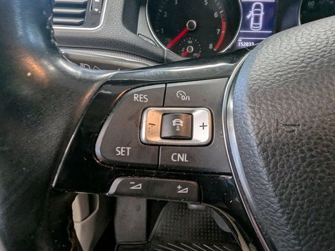 Used 2016 Volkswagen Passat 1.8T SE image 15