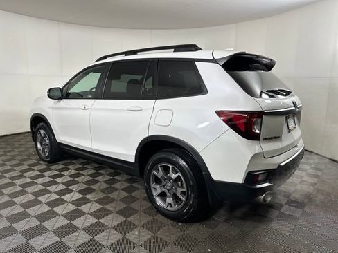 Used 2023 Honda Passport TrailSport image 5
