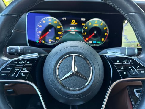 Used 2023 Mercedes-Benz E 450 Coupe image 23