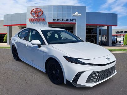 Used 2025 Toyota Camry SE w/ Multimedia Upgrade Package