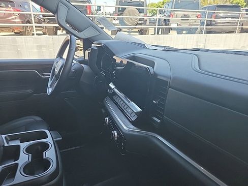 Used 2025 GMC Sierra 1500 SLT RWD image 44
