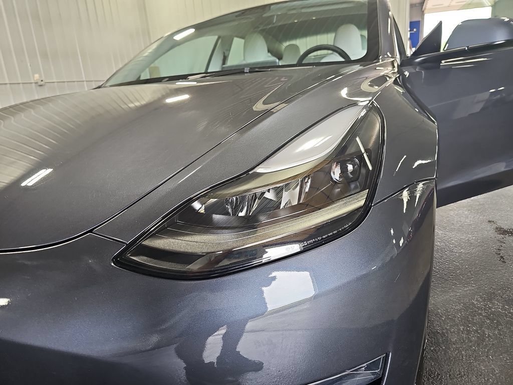 Used 2023 Tesla Model 3 Standard Range RWD image 34