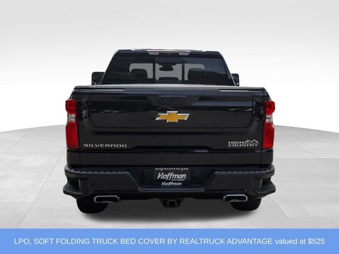 Used 2025 Chevrolet Silverado 1500 High Country w/ High Country Premium Package AWD/4WD image 9