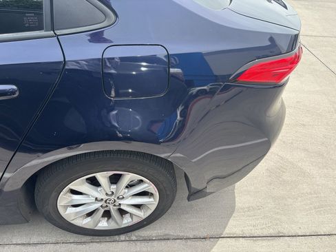 Used 2021 Toyota Corolla LE w/ LE Convenience Package image 14