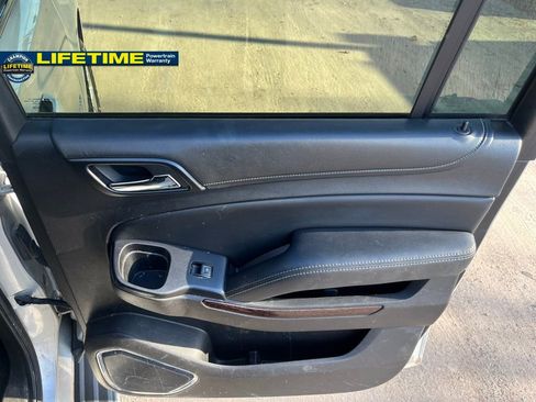 Used 2016 GMC Yukon XL SLT w/ Open Road Package image 31