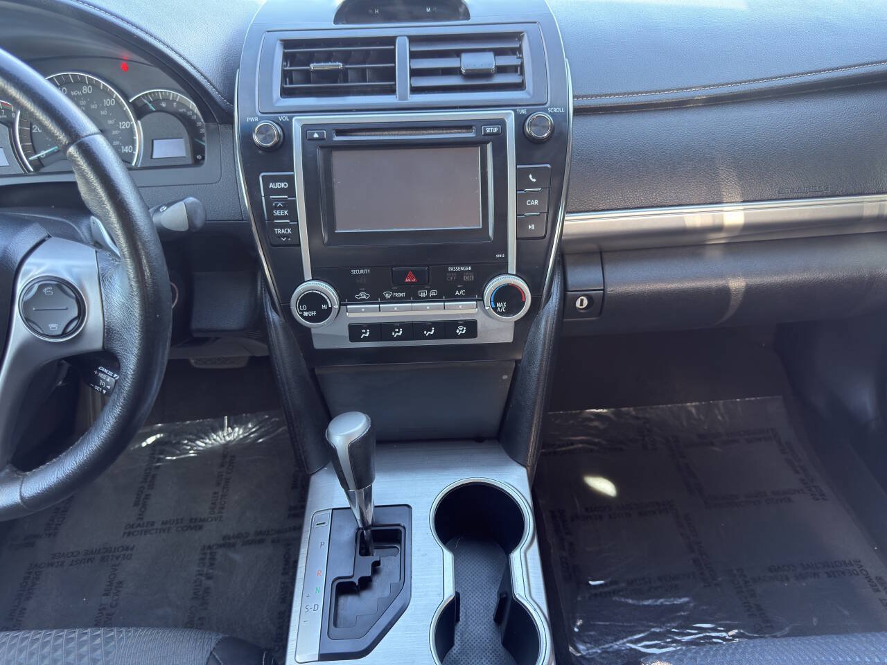 Used 2012 Toyota Camry SE FWD image 18