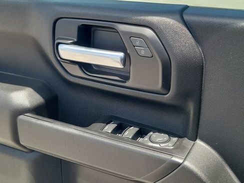 Used 2020 Chevrolet Silverado 2500 Custom w/ Custom Value Package AWD/4WD image 19