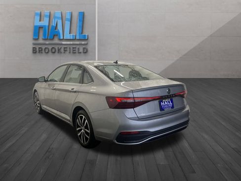 New 2026 Volkswagen Jetta SE image 3