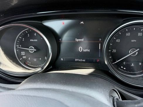 Used 2020 Buick Encore GX Preferred w/ Cold Weather Comfort Package FWD image 5