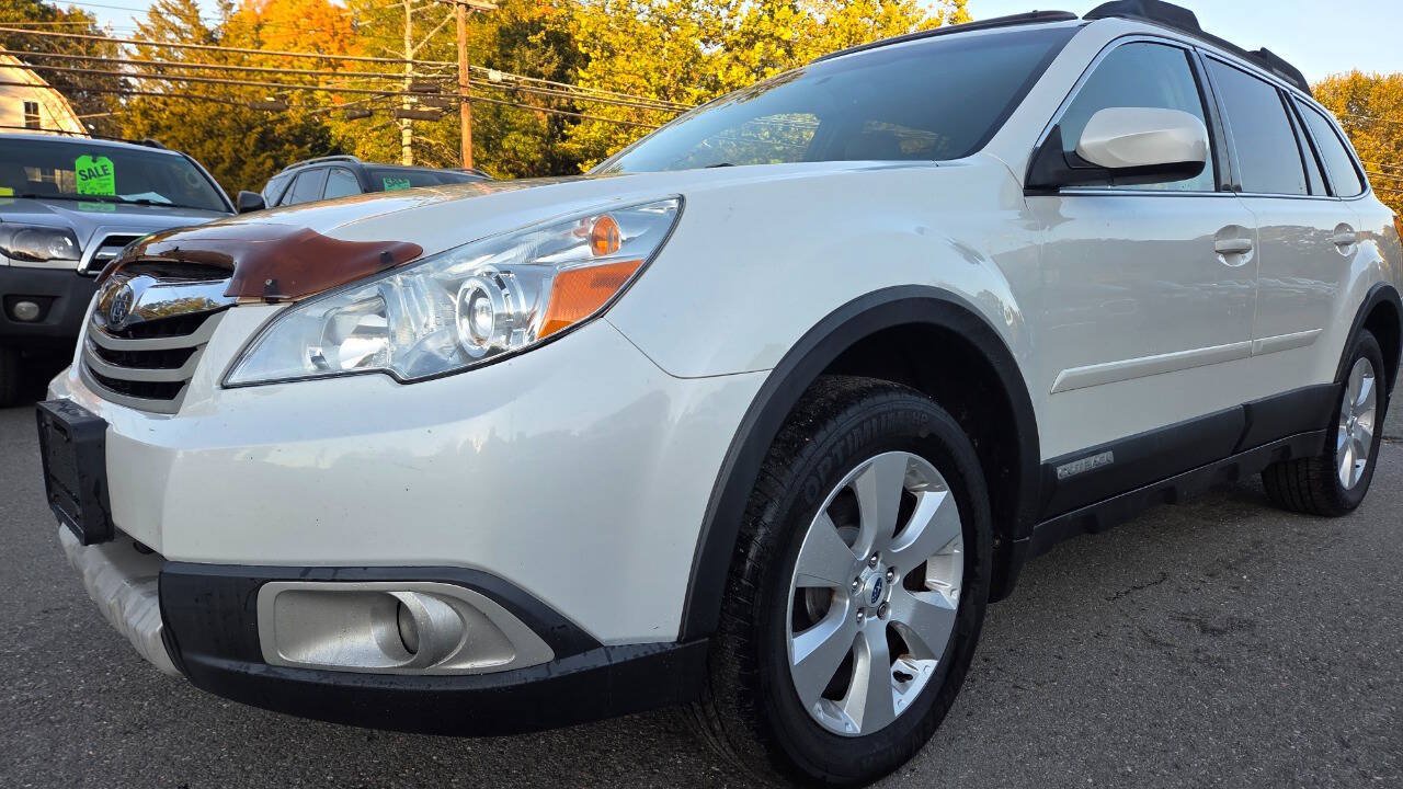 Used 2012 Subaru Outback 2.5i Limited AWD/4WD image 6