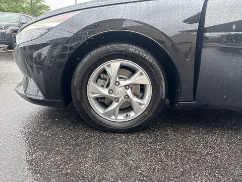 Certified 2022 Hyundai Elantra SE FWD image 27