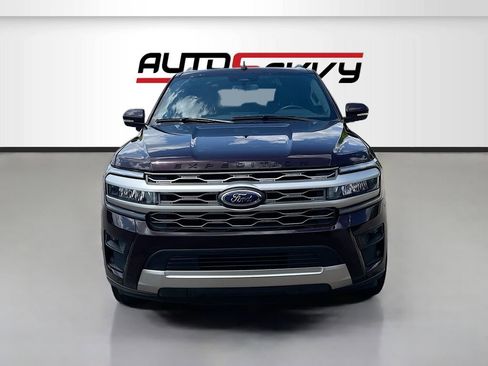Used 2023 Ford Expedition Max Limited AWD/4WD image 2