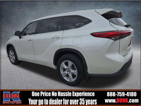 Used 2020 Toyota Highlander LE AWD/4WD image 6