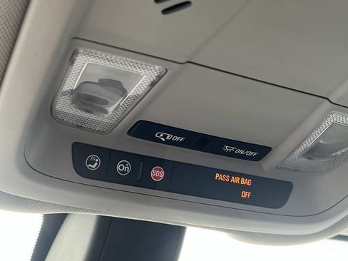 Used 2019 Chevrolet Equinox LT FWD image 28