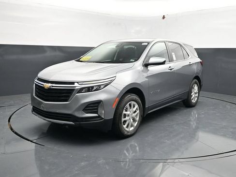 Used 2024 Chevrolet Equinox LT AWD/4WD image 4