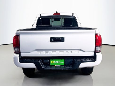 Used 2021 Toyota Tacoma SR RWD image 8