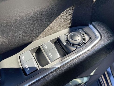 Used 2024 GMC Sierra 1500 Elevation image 18