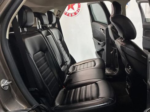 Used 2019 Ford Edge SEL w/ Equipment Group 201A AWD/4WD image 20