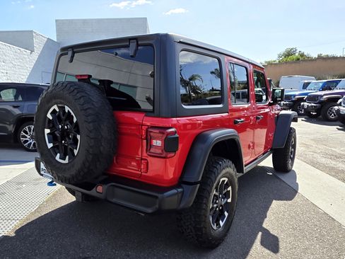 Used 2024 Jeep Wrangler Unlimited Rubicon 4xe image 5