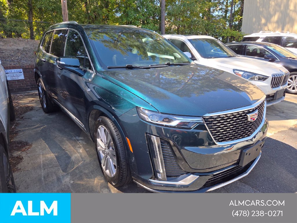 Used 2024 Cadillac XT6 Premium Luxury w/ Technology Package AWD/4WD image 3